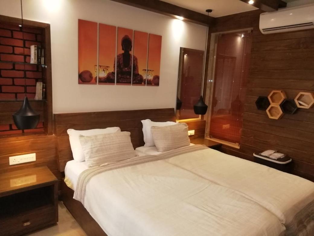Shivers Oasis Luxury Boutique Resort Кандолим Экстерьер фото
